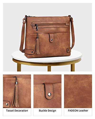 Large Leather Crossbody Bag with Multi Pocket U44106