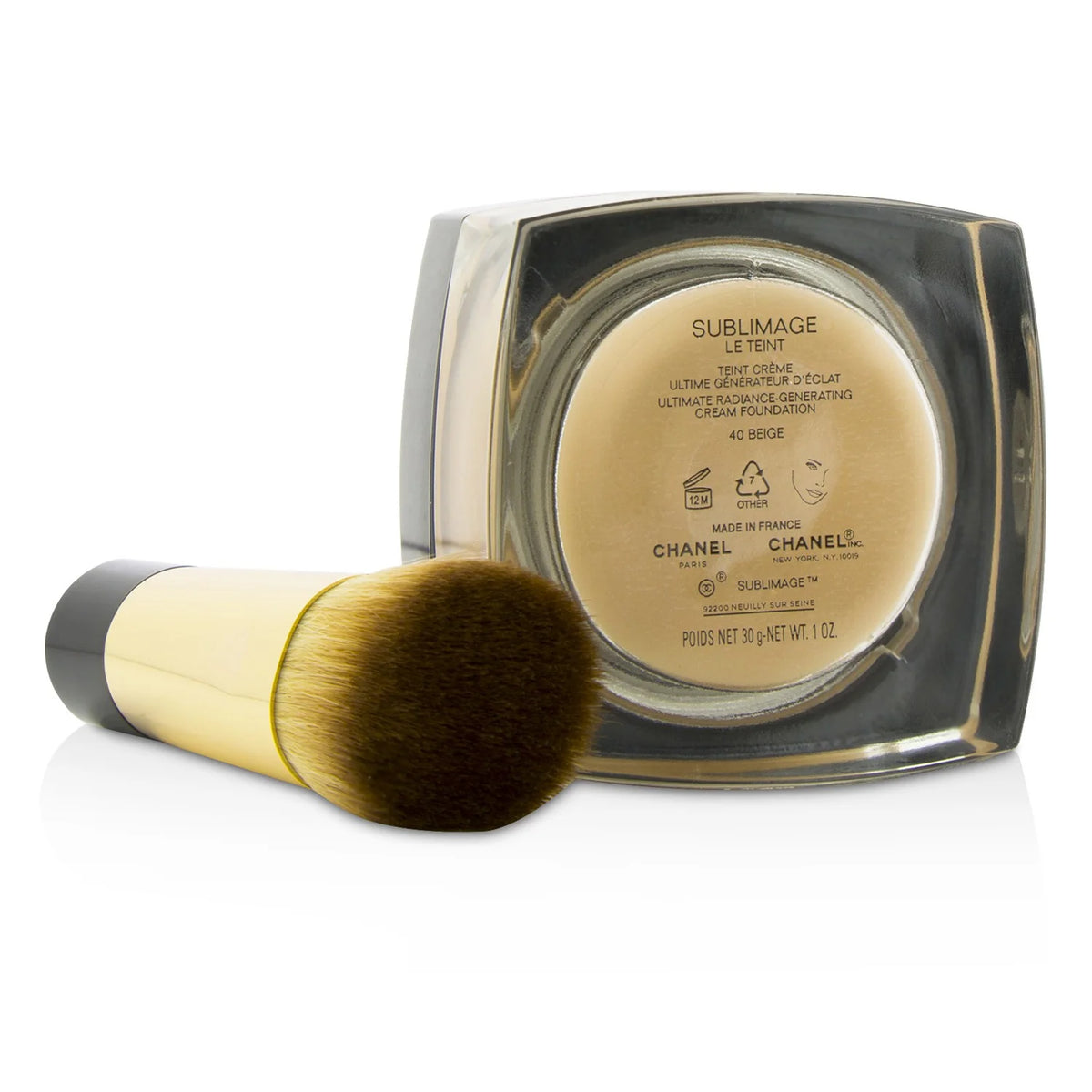 # 40 Beige Cream Foundation 30g O62447