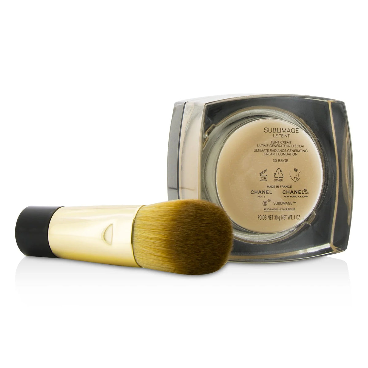 # 40 Beige Cream Foundation 30g O62447