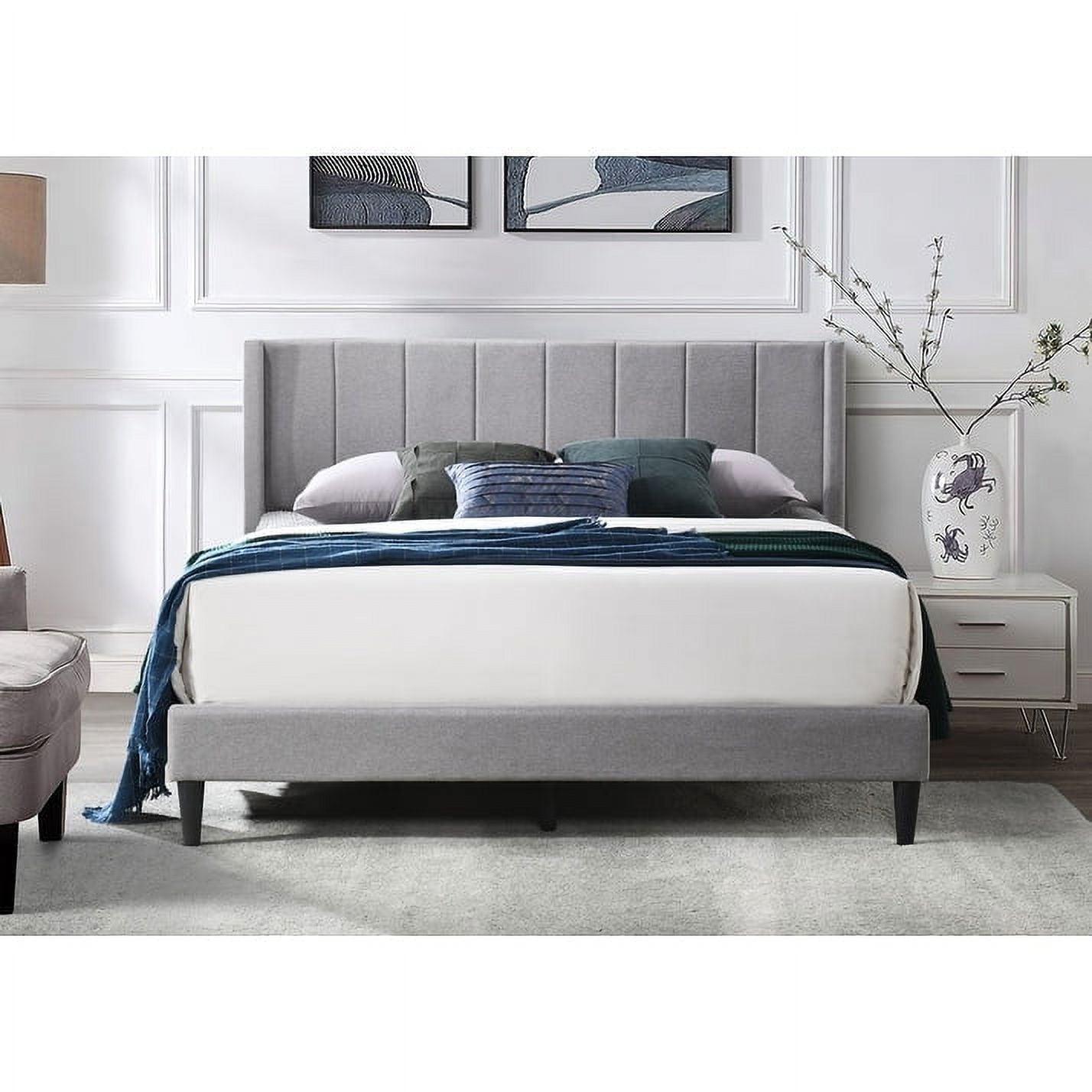 King Grey Linen Vertical Tufted Platform Bed E5003
