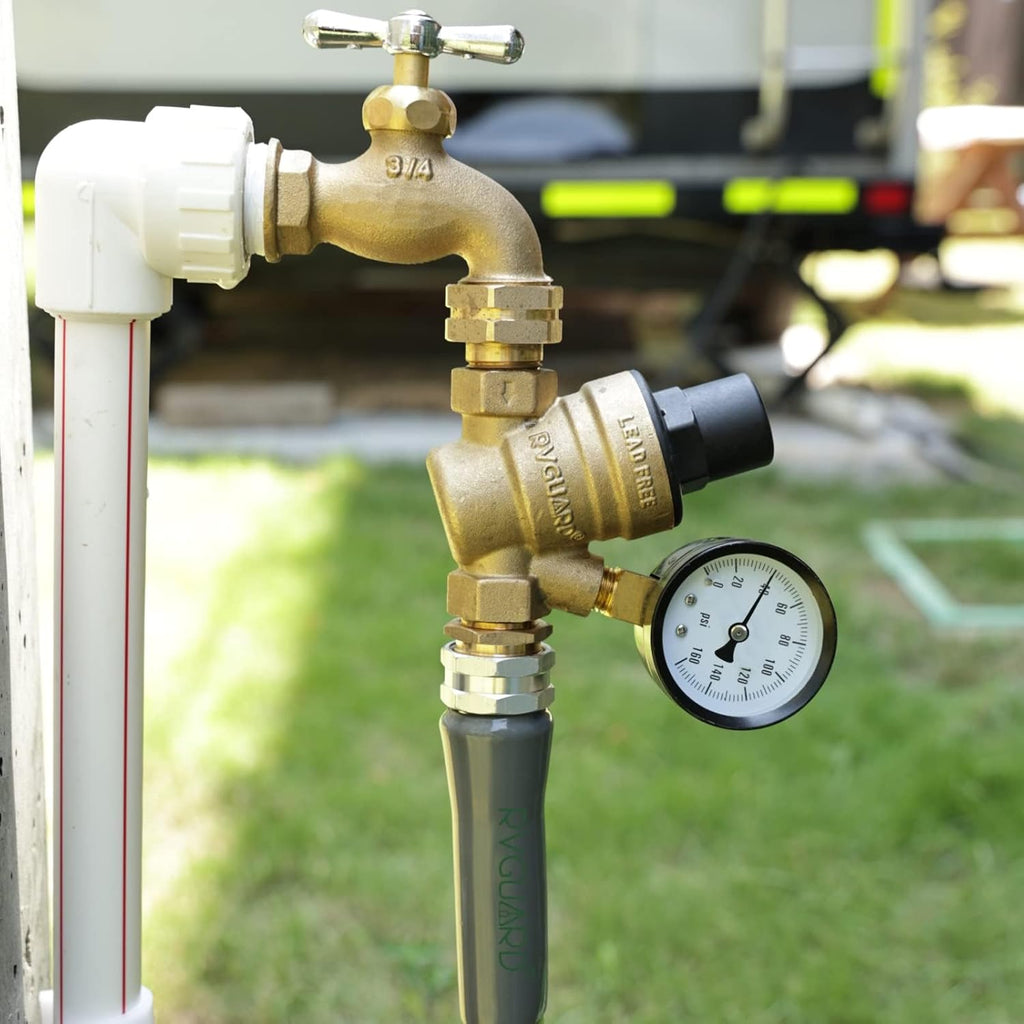 Brass Lead-Free Adjustable RV Water Pressure Regulator Valve with Gauge and Inlet Screen Filter B382