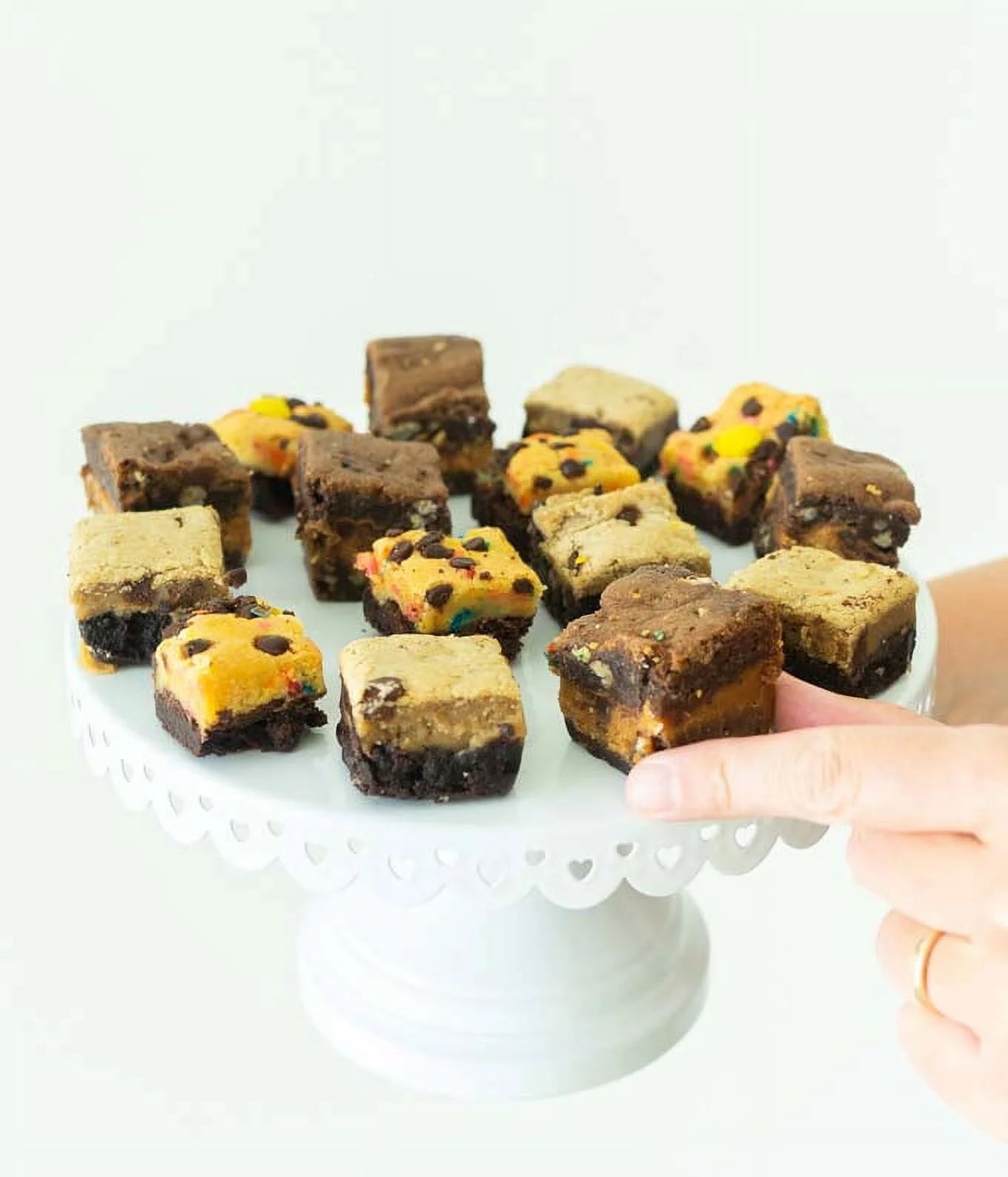 15 Pieces Chocolate Brownie Bites G77811