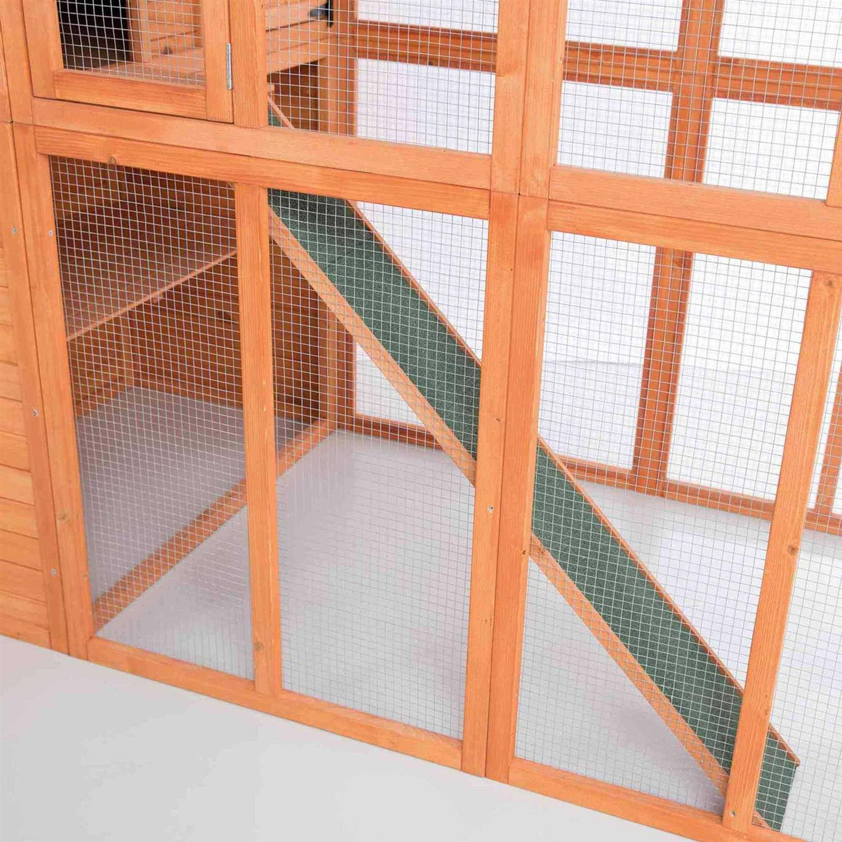 Wooden Outdoor Cat Run S3560
