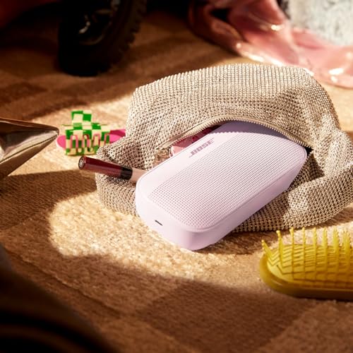 Black Portable Bluetooth Speaker with Hi-Fi Audio O292