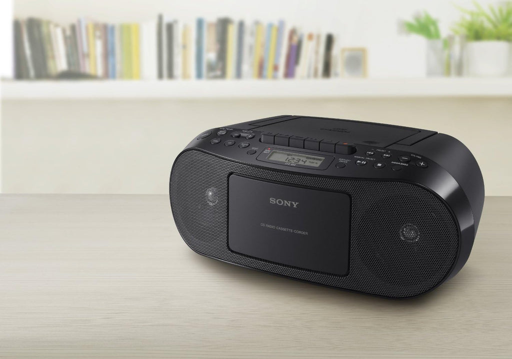 Portable CD Cassette AM/FM Radio Boombox O145300
