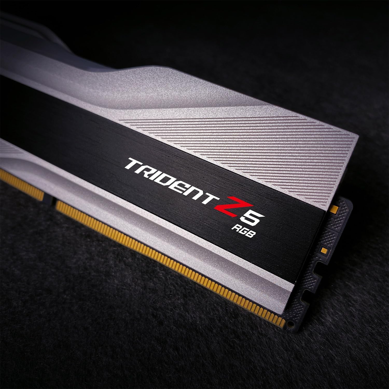 32GB (2x16GB) DDR5 RAM 6000MT/s CL32-38-38-96 Metallic Silver Desktop Computer Memory E274416